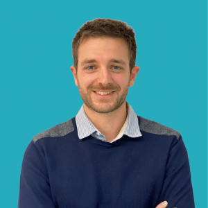 Simon-min-300x300 Simon-min-300x300